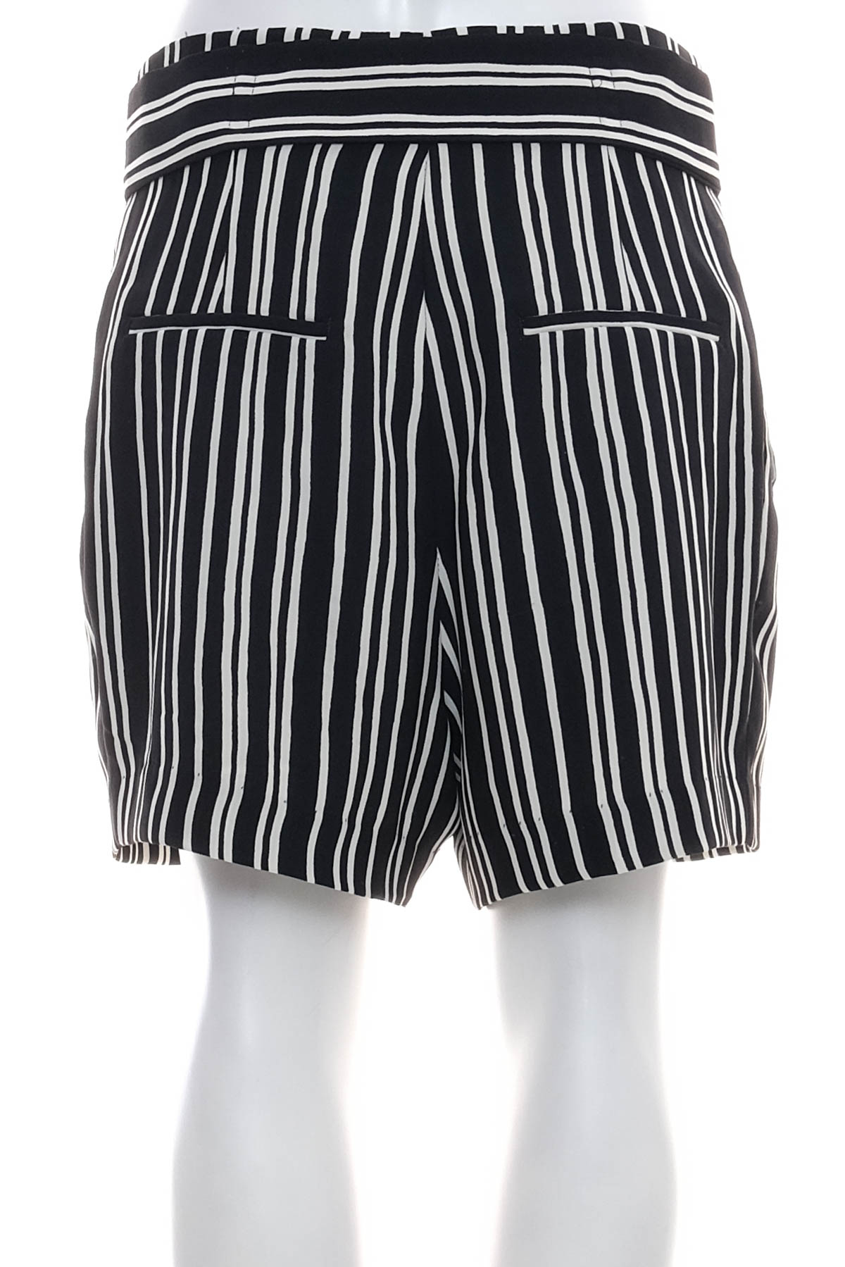 Female shorts - H&M - 1