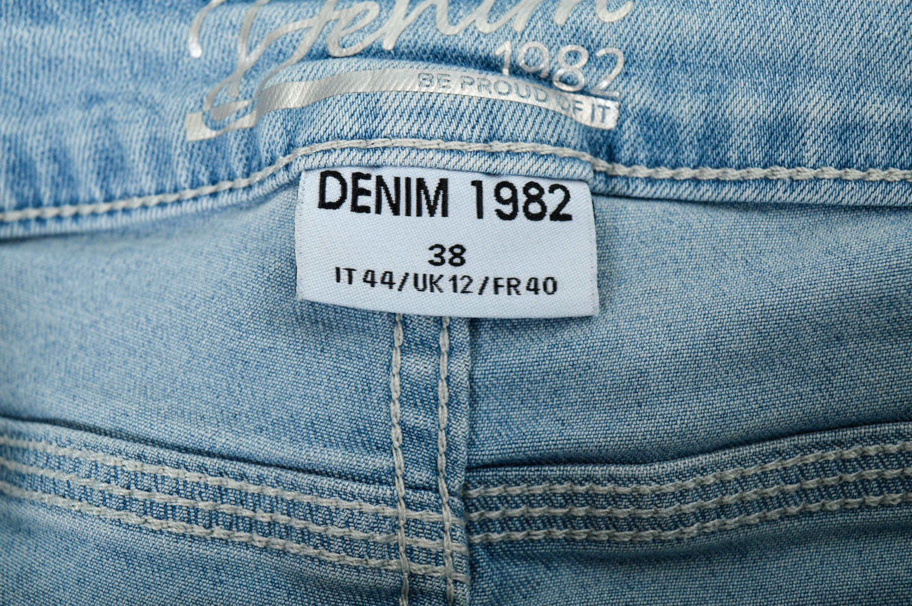 Krótkie spodnie damskie - Denim 1982 - 2