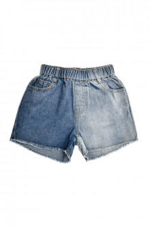 Baby girl's shorts front