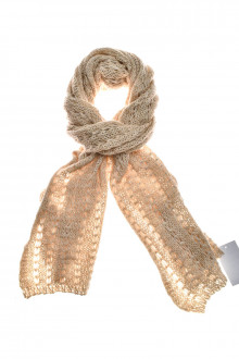 Women's scarf front