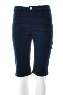 Krótkie spodnie damskie - C&A front