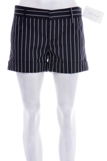 Female shorts - ZARA Woman front