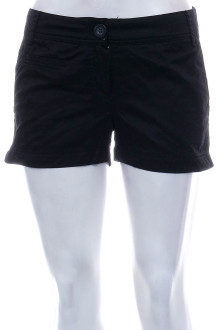 Female shorts - MNG BASICS front