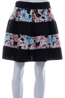 Skirt front