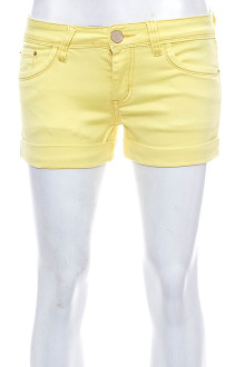 Female shorts - R.J onaca front