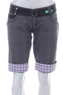 Female shorts - Brunotti front