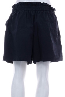 Female shorts - ZARA back