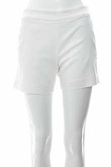 Female shorts - HALLHUBER front