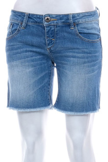 Female shorts - Kenvelo front