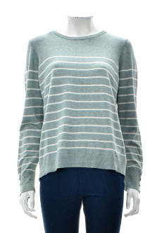 Women's sweater front