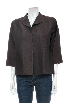 EILEEN FISHER front