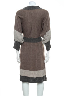 Φόρεμα - Connected apparel back