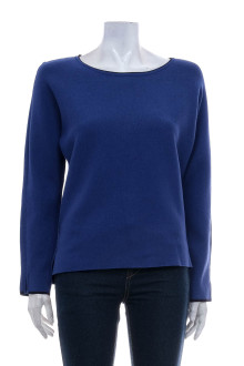 Women's sweater - Claudia Strater front