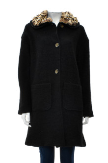 Women's coat - Bella Loren front