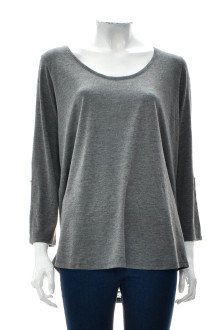 Women's sweater - suzannegrae front