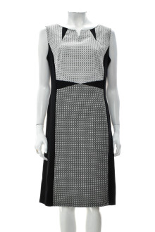 Dress - Betty Barclay front