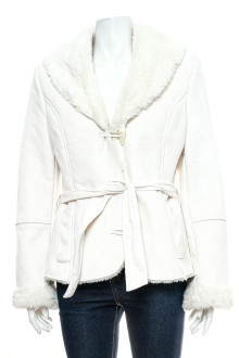 Дамско палто - Orsay front