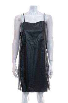 Δερμάτινο φόρεμα - SHEIN front