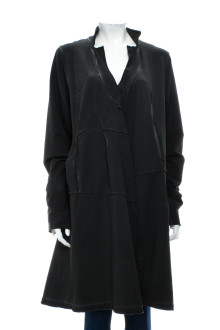 Women's coat - Barbara Speer front