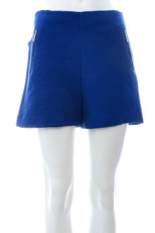 Female shorts - ZARA Basic front
