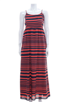 Ένα φόρεμα - DESIGNER|S front