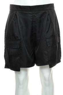 Krótkie spodnie damskie - PRETTYLITTLETHING front