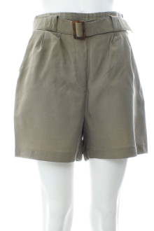 Female shorts - F&F front