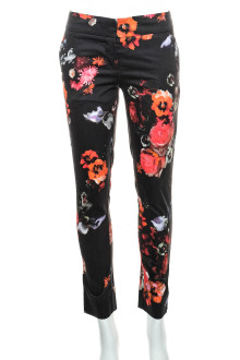 Women's trousers - Warehouse front