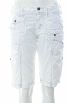 Krótkie spodnie damskie - EDC by Esprit front