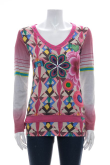 Desigual front