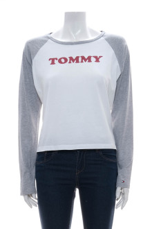 TOMMY HILFIGER front